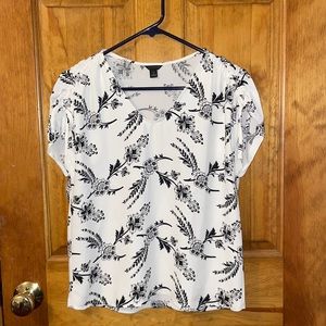 Patterned polyester Ann Taylor blouse